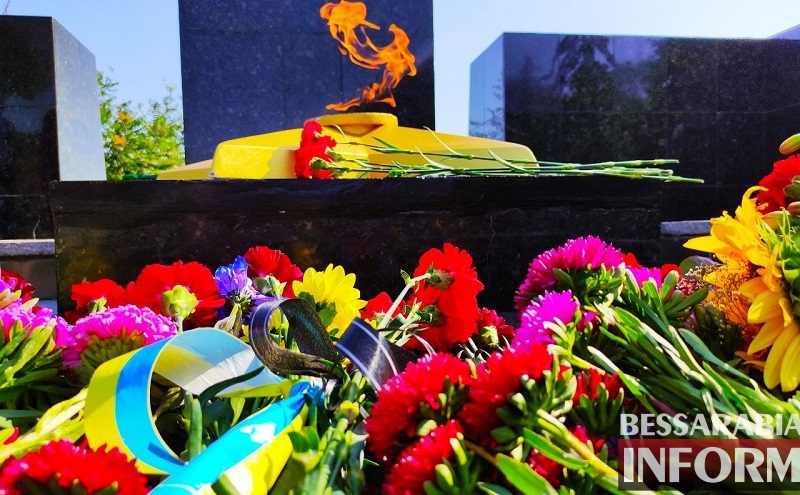 В Белгороде-Днестровском отметили День государственного флага и День освобождения города от нацизма (фоторепортаж)