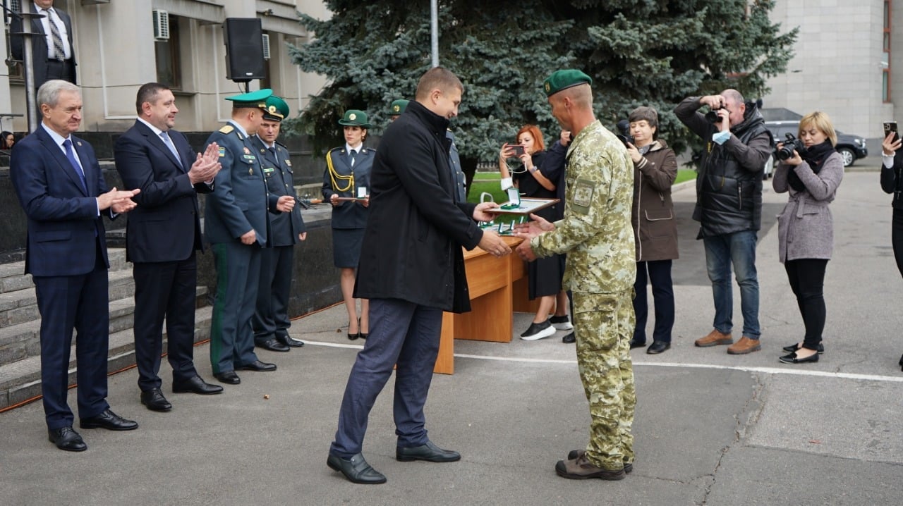 Пограничники Измаильского и Белгород-Днестровского отрядов получили новые мотоциклы и кроссовер