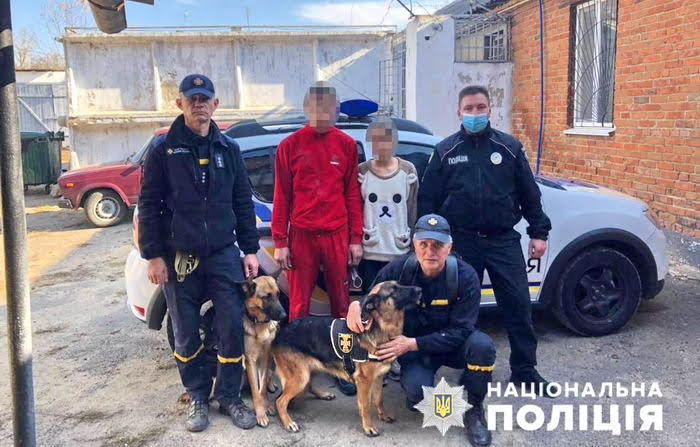 Сбежали в лес и жили в шалаше: в Одесской области разыскали 17-летнего Ромео и 13-летнюю Джульетту