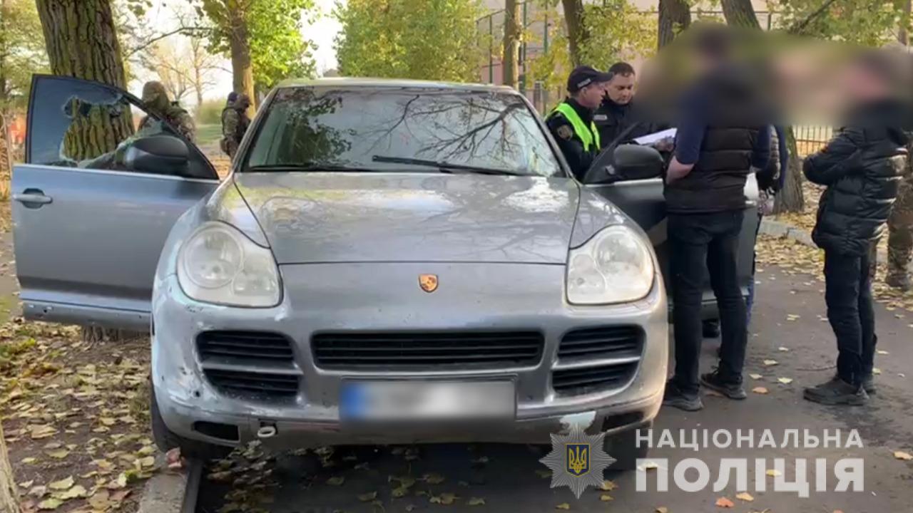 В Белгород-Днестровском районе задержан вымогатель с гранатой и пистолетом