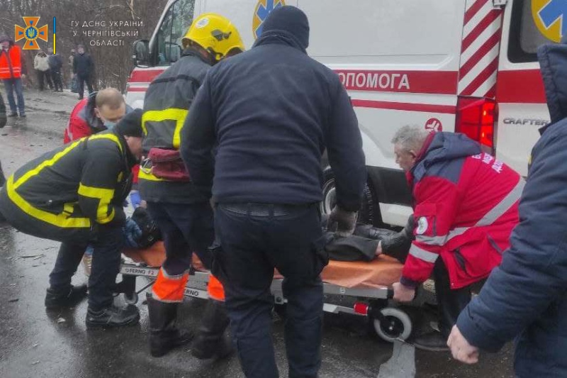 Жуткое ДТП под Черниговом: маршрутка столкнулась с грузовиком - погибло 12 человек