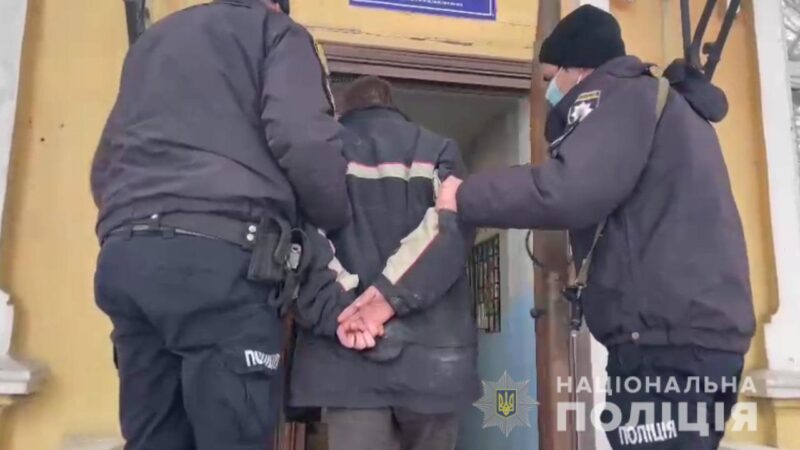 В Одесской области психически больной сын забил мать до смерти