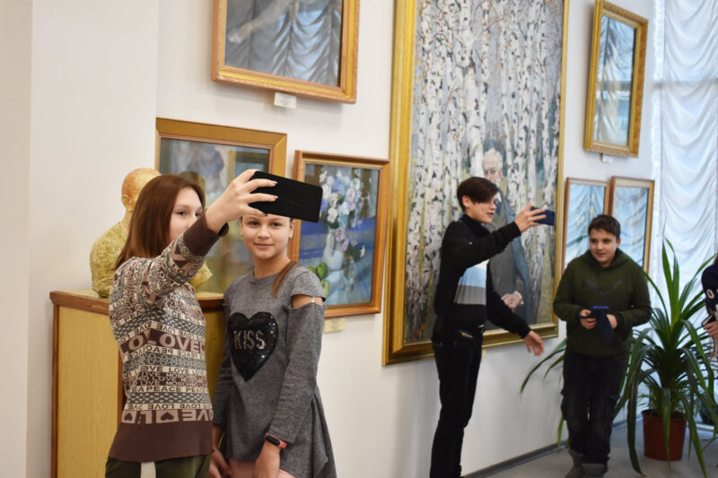 Фоткаться в музеях - новый мировой тренд: в музеях Измаила прошел День селфи