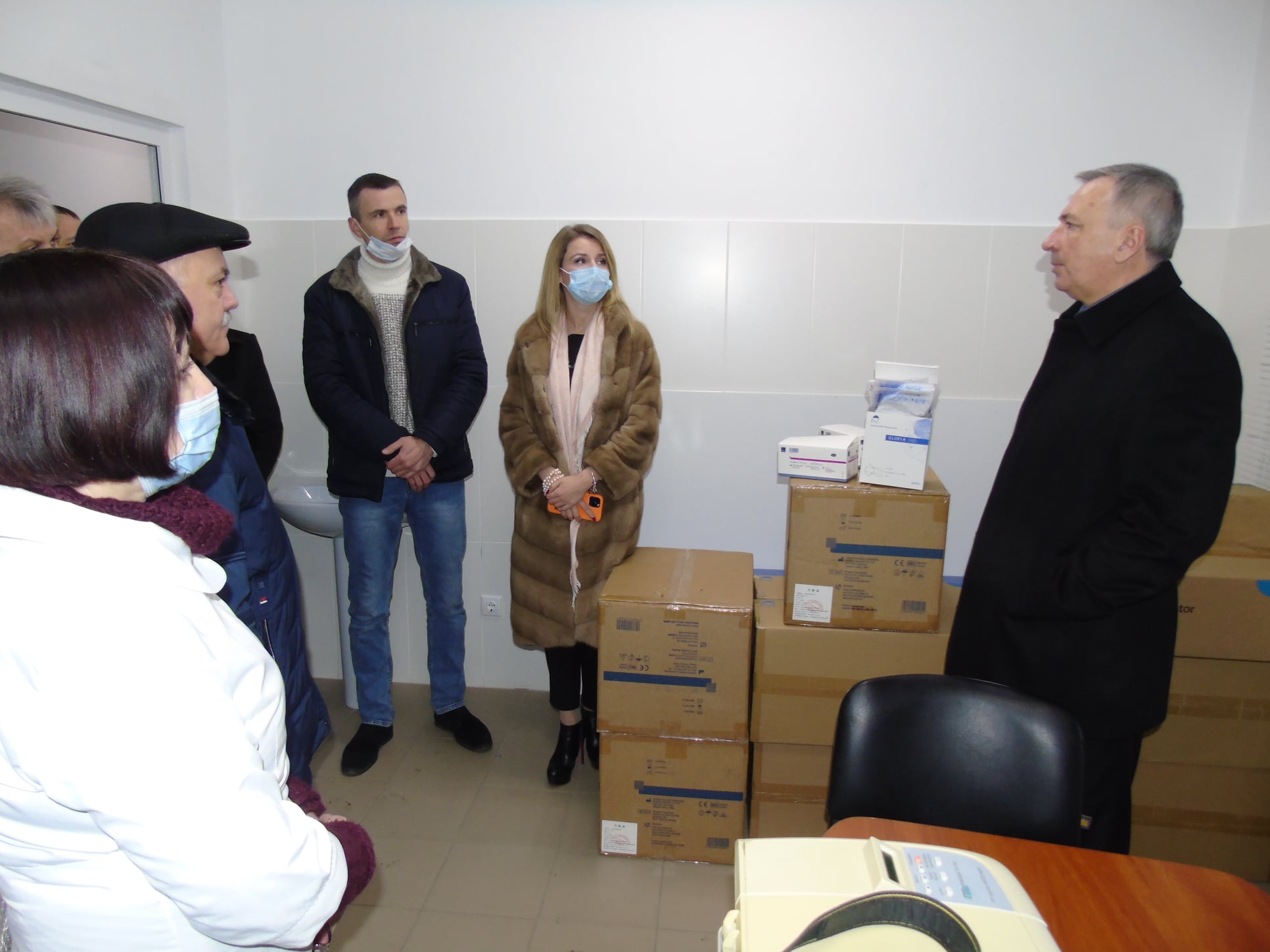 Медики Болградского района получили 20 тыс. масок и респираторов