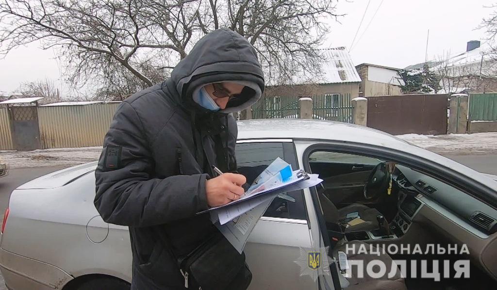 Наехал автомобилем на полицейского: стали известны подробности задержания уроженца Болградского р-на, который украл 800 тысяч в отделении "Новой почты"