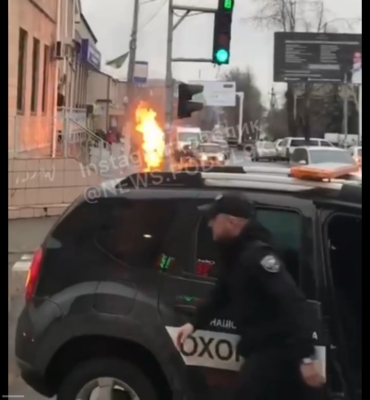 В Одесской области мужчина облился бензином и сам себя поджёг в центре города