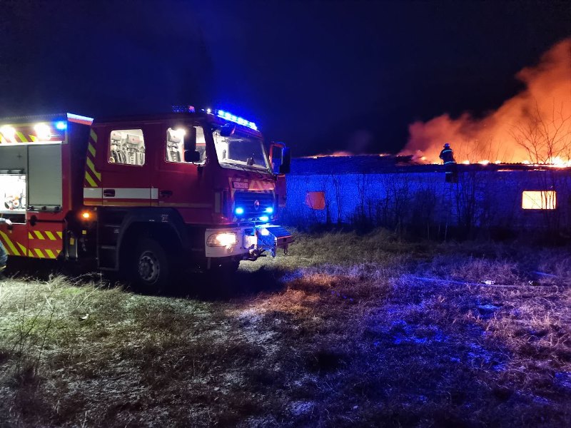 Вечерний пожар в Измаиле на Нахимова – горела "заброшка" рядом с детским садом