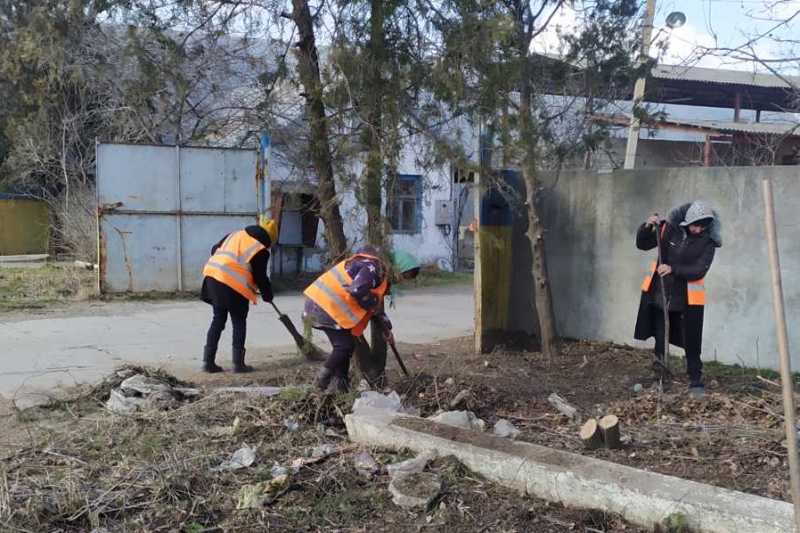 В Килии сотрудники коммунального предприятия активно готовятся к весне