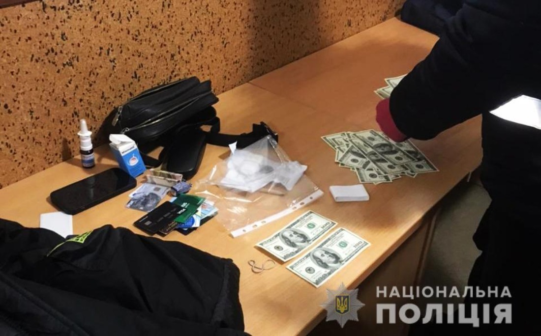 Продавал должности по 60 тысяч $: в Киеве поймали «родственника» министра внутренних дел Дениса Монастырского