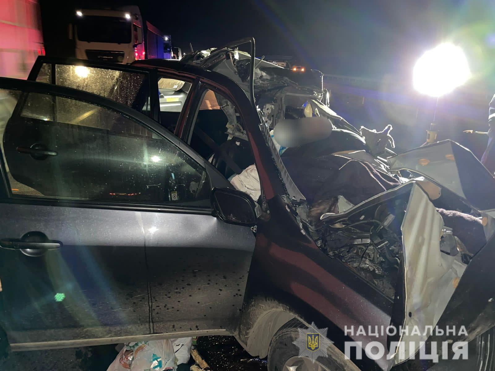 В сокрушительной аварии на трассе Одесса-Киев погибли пять человек, в том числе ребенок