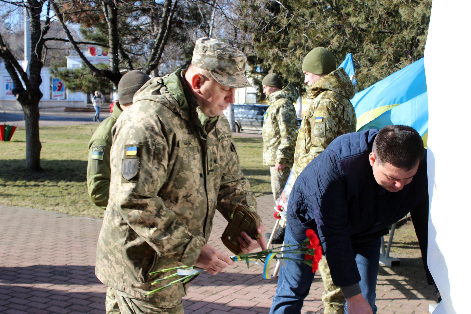 «В их сердцах жила Украина»: в Белгороде-Днестровском вспоминали героев Небесной сотни