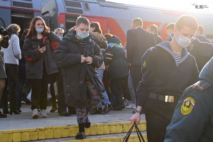 Детей из Мариуполя повезли во Владивосток – мэрия