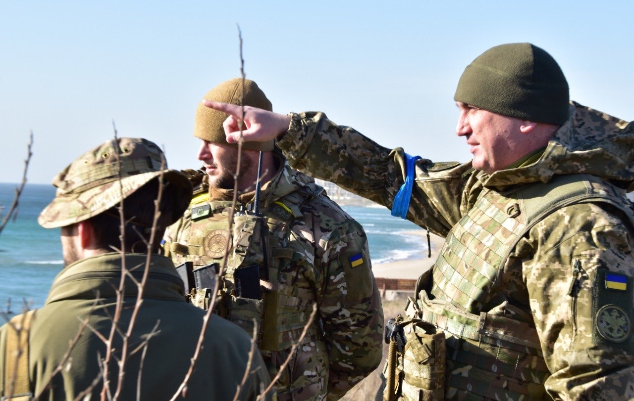 Одещина готова дать бой русскому оккупанту - командующий ВМС ВС Украины проверил оборонные позиции региона