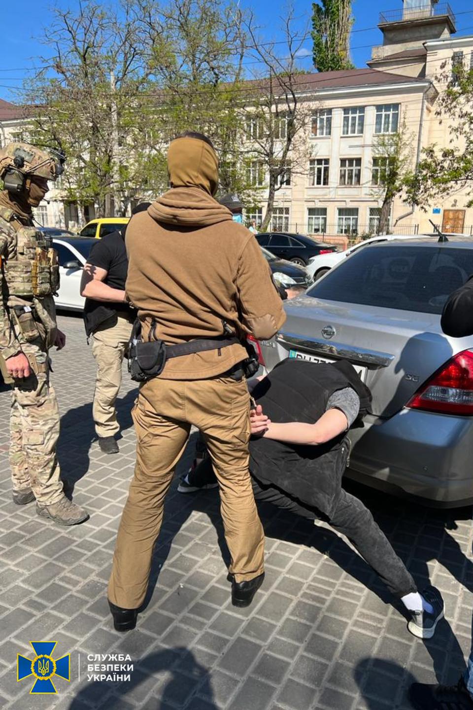 В Одессе СБУ задержала банду, участники которой запугивали людей и «выбивали» у них деньги