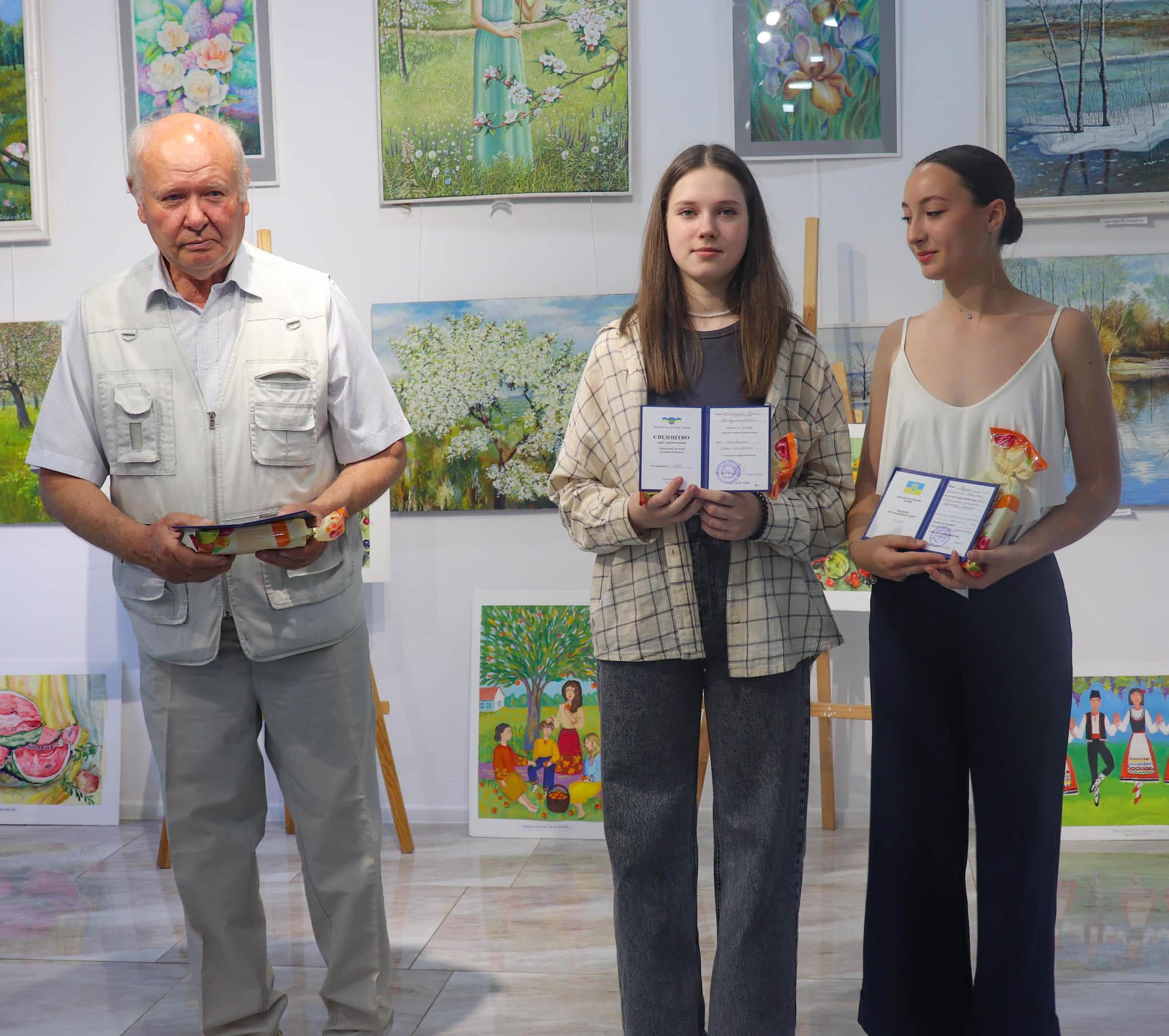 В Арцизе талантливые дети Школы искусств получили денежные сертификаты от мэрии