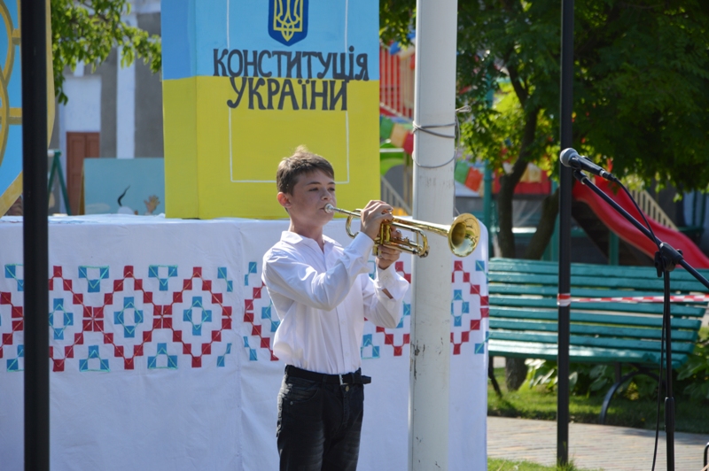 В Килии торжественно и красочно отметили День Конституции Украины (фоторепортаж)