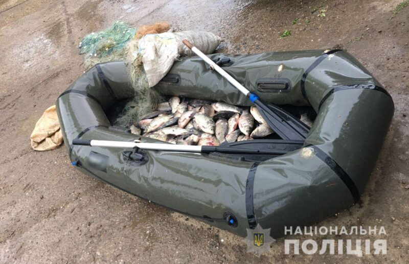 Житель Болграда в период нерестового запрета наловил в Ялпуге рыбы и раков на 110 тыс. грн - его ждет суд