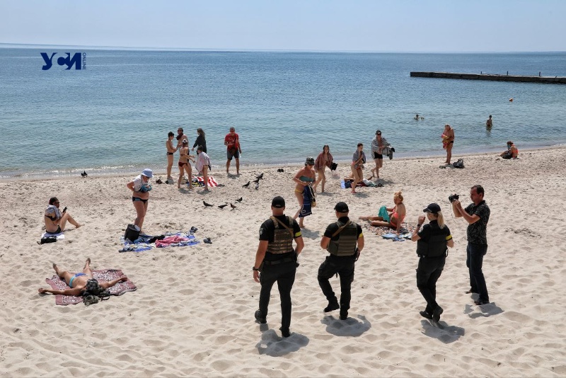 В Одесской области нарушителям "пляжного запрета" выписывают повестки в военкомат