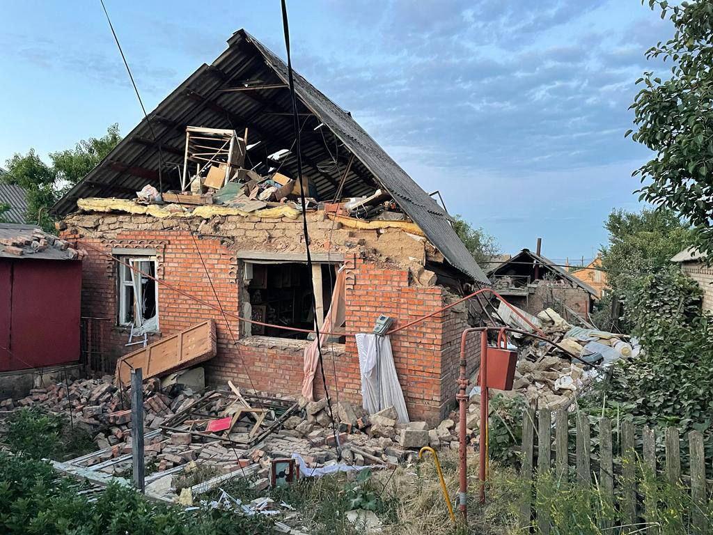 РФ з "Градів" обстріляла житловий квартал у Нікополі: є загиблі, а серед постраждалих 4 дітей