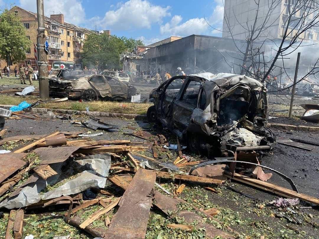 Россия нанесла ракетный удар по центру Винницы: есть погибшие и раненые (обновляется)