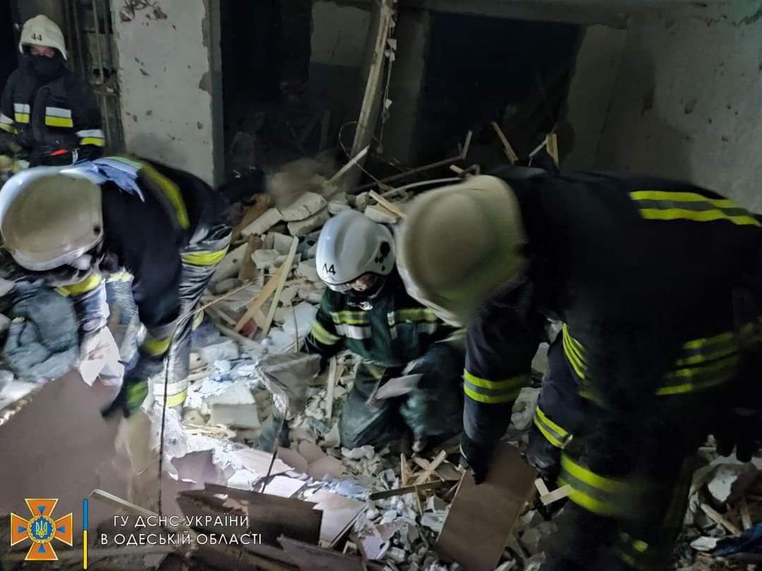 Россия нанесла ракетный удар по жилому дому и базе отдыха в Сергеевке: уже известно о 14 погибших