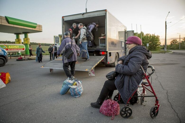 "Фонд Добра та Любові" Олександра Дубового евакуював з прифронтових зон понад 500 осіб з інвалідністю