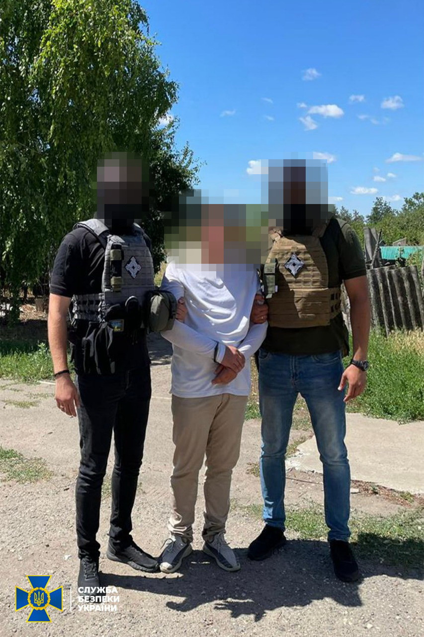 СБУ задержала корректировщиков недавних вражеских обстрелов по Николаевщине.