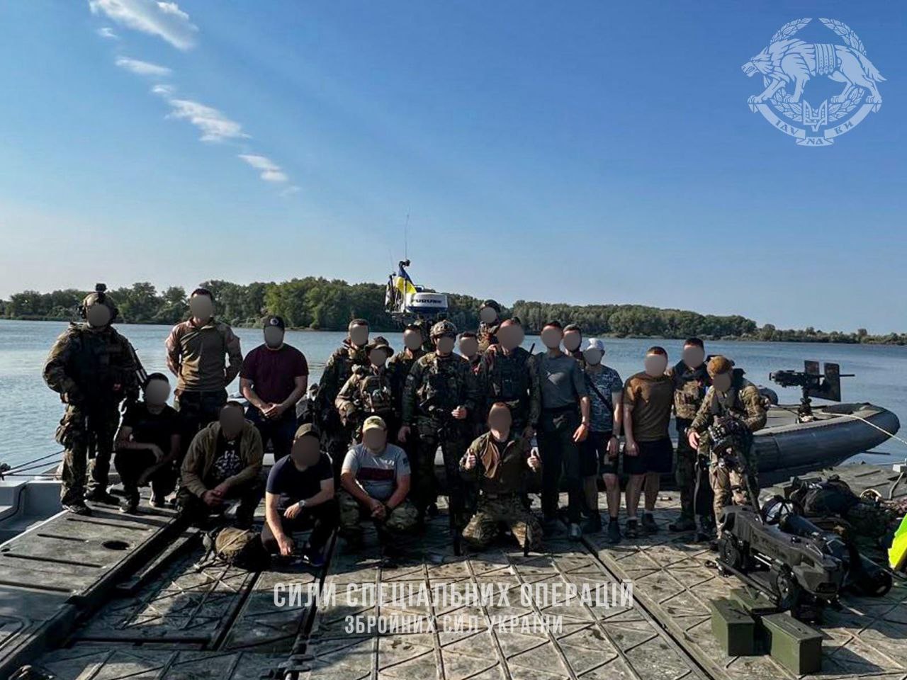 Новые фото и подробности: чем занимались украинские защитники на Змеином, кроме установки флагов