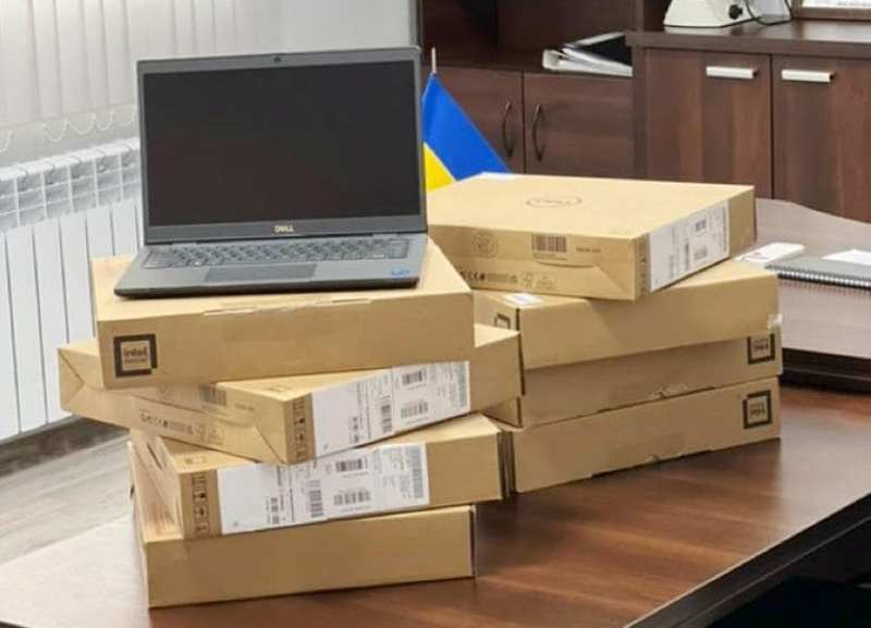 Минздрав доставил в учреждения здравоохранения Одесщины несколько сотен современных ноутбуков