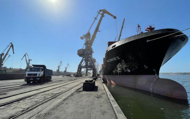 Ще один морський порт Одещини відновив обробку вантажів