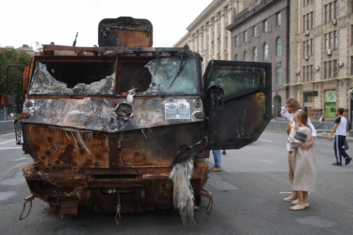 "Парад" знищеної російської техніки влаштували в центрі Києва