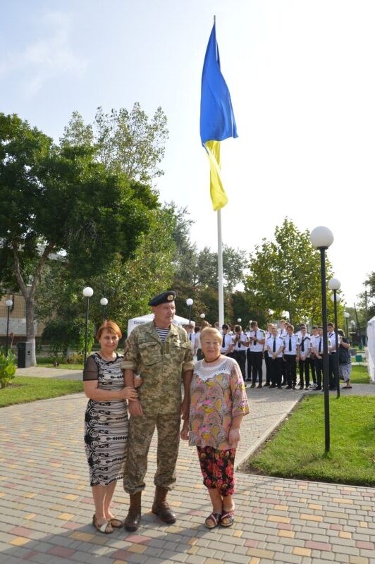 День Прапору: курсанти урочисто підняли над Кілією жовто-блакитне полотно