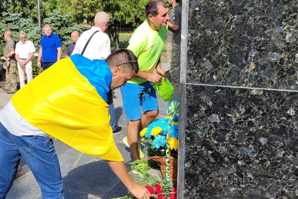 В Білгороді-Дністровському відзначили День Державного прапору та 78-му річницю визволення міста від нацистських загарбників