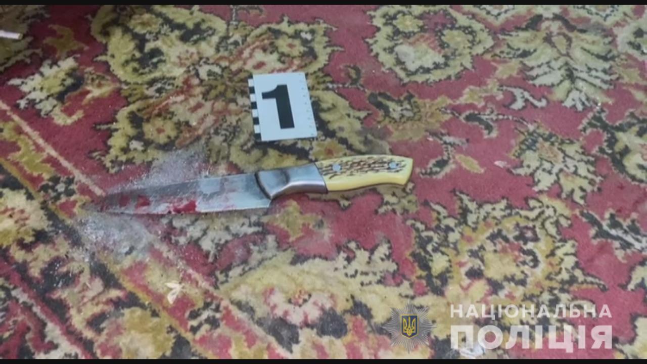 Вдарила ножем у спину: під Одесою 32-річна жінка напідпитку вбила свого чоловіка
