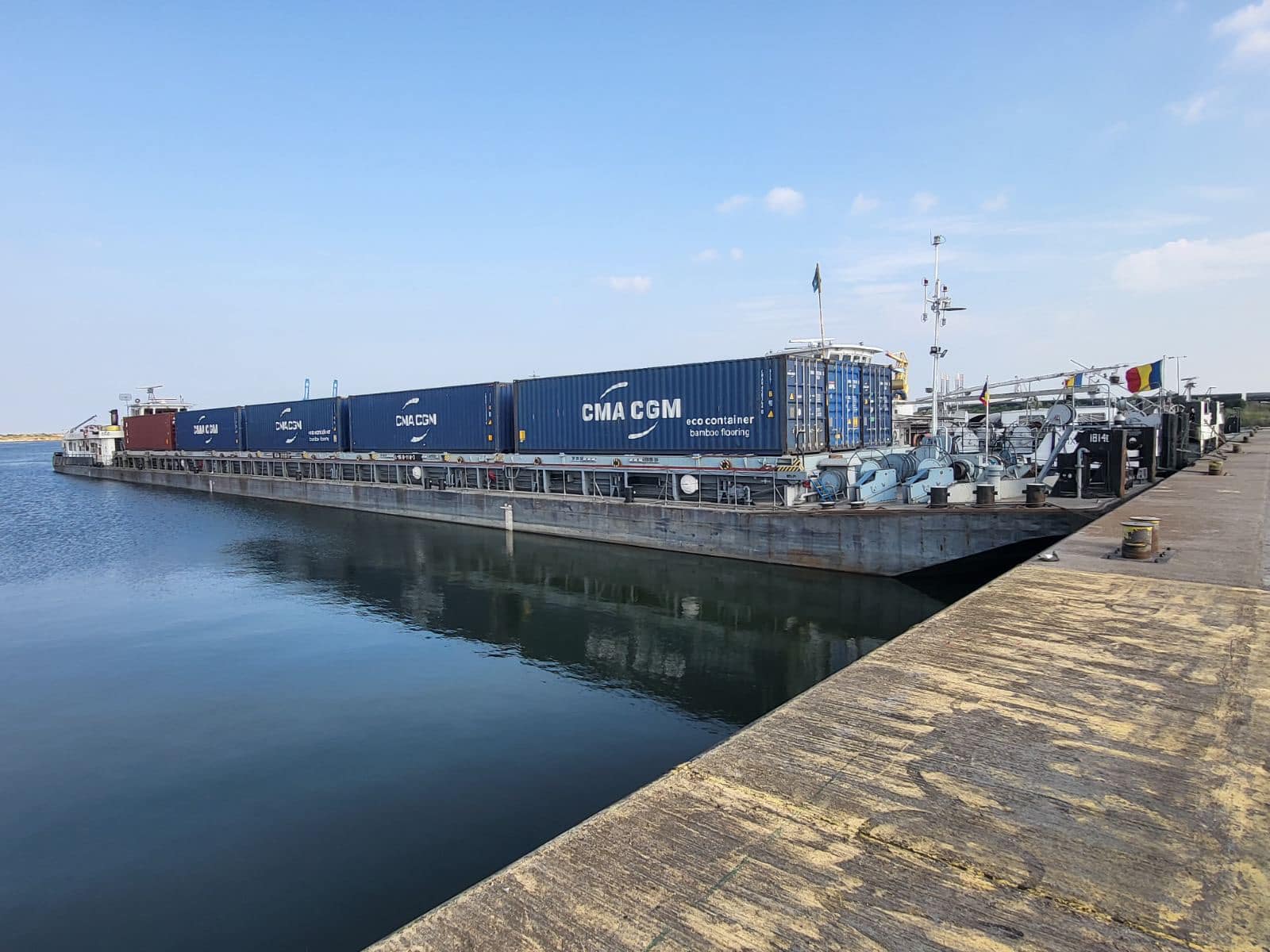 Обсяги контейнерних перевезень на Дунаї збільшуються. Каравани УДП здійснюють регулярний експорт та імпорт