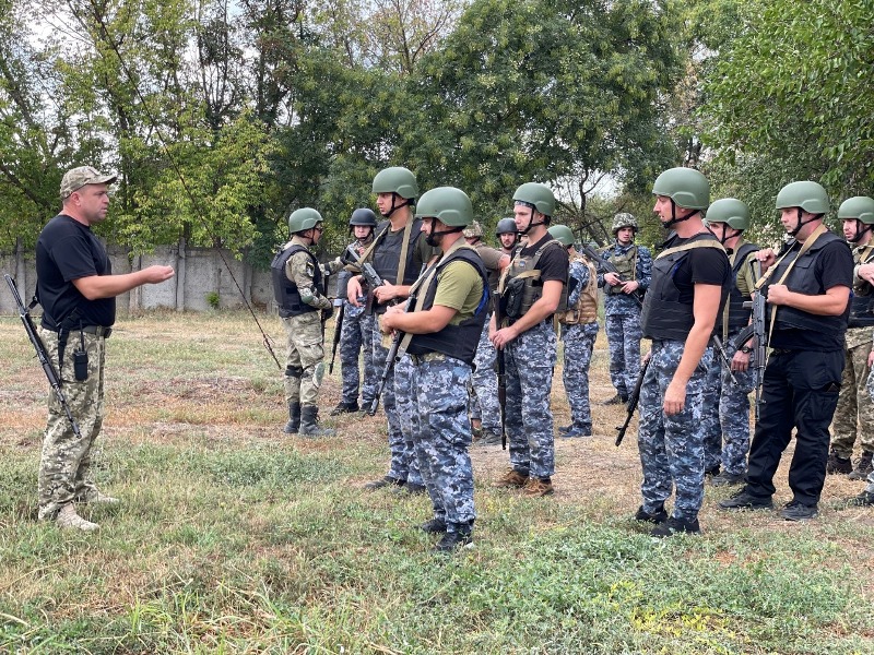 В Навчальному центрі Морської охорони ДПСУ в Ізмаїлі військовослужбовці, які не мали бойового досвіду, проходять комплексну підготовку