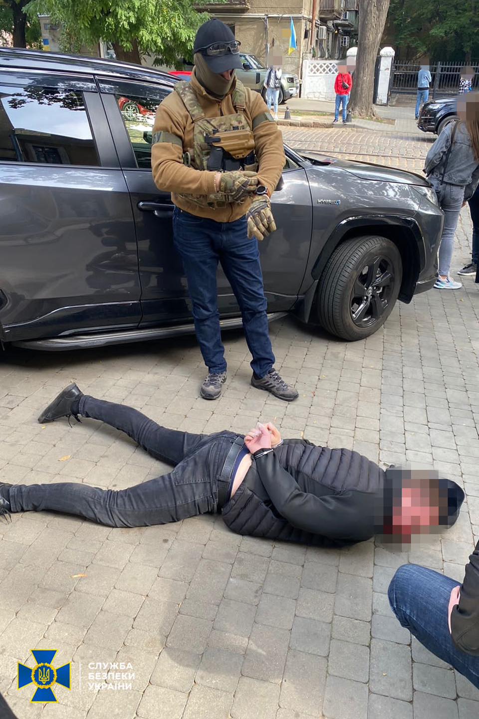 Среди задержанных – действующий правоохранитель Одесской области: СБУ обезвредила группировку подсанкционного «вора в законе» по прозвищу «Антимос»