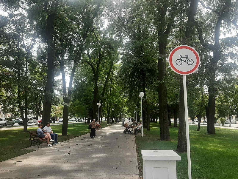 На частині головного проспекту Ізмаїла заборонили рух велосипедистів (ФОТОФАКТ)