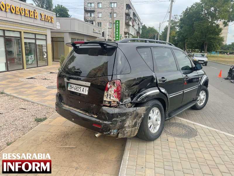 Дорожня аварія біля Торгівельного дворику "Південний" в Ізмаїлі - двоє в лікарні