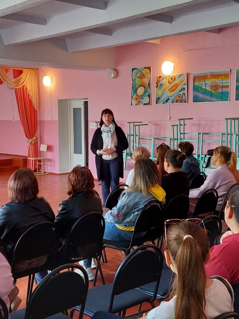 Обрано гібридну методіку: у громаді Болградського району нарешті вирішили, що робити з учнями старших класів