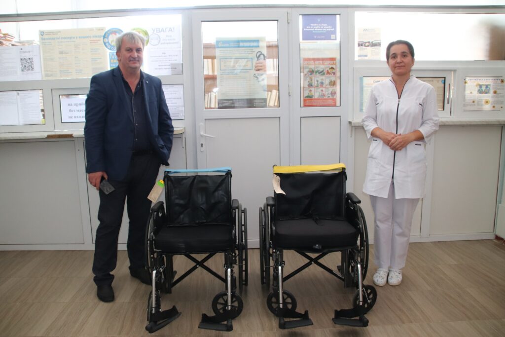 Благодійники передали мешканцям Болградської громади 45 імпортних інвалідних візків