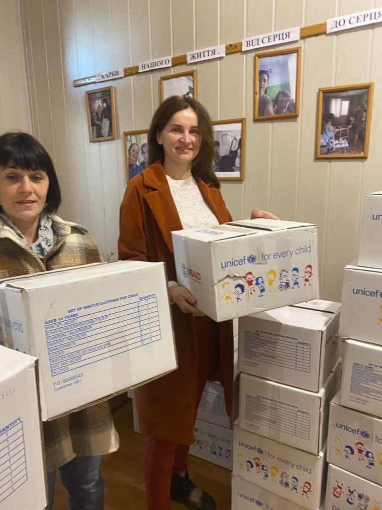 "Українська душа" зігріває дітей: переселенці, які мешкають на території Болградської громади, отримали гуманітарну допомогу