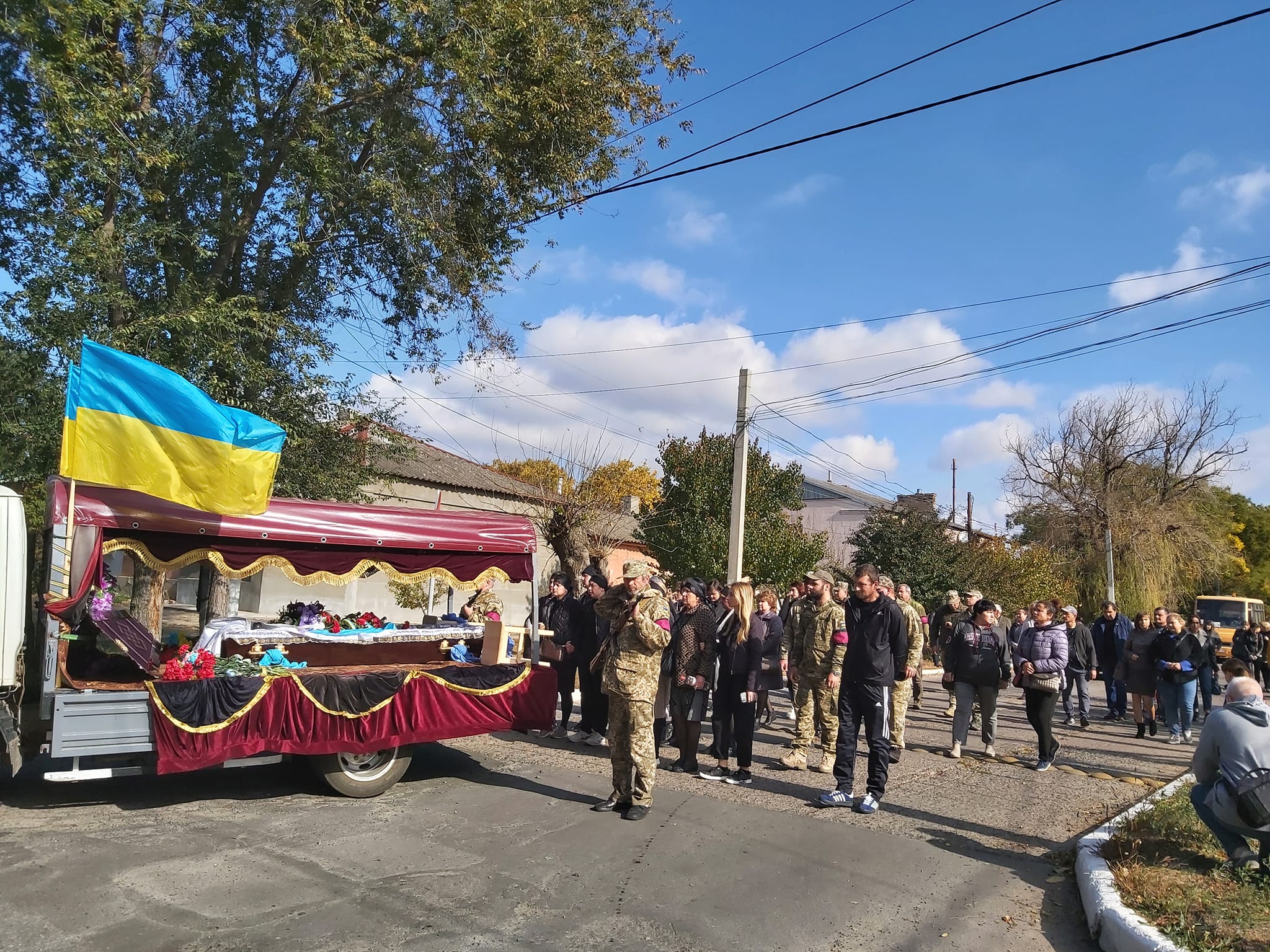 Загинув, визволяючи Україну: в селі Болградського району провели в останню путь 29-річного матроса Костянтина Карагез