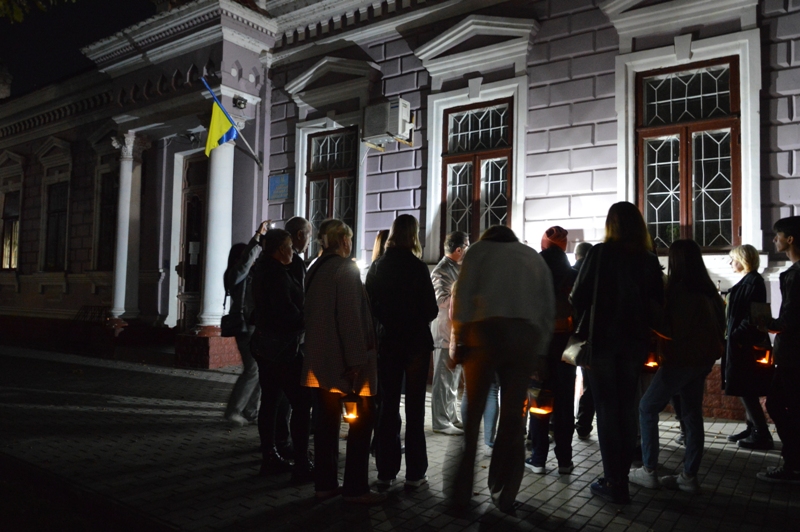 Історія оживала на очах: до дня міста відбулася прем'єрна нічна екскурсія центром Кілії з ліхтарями