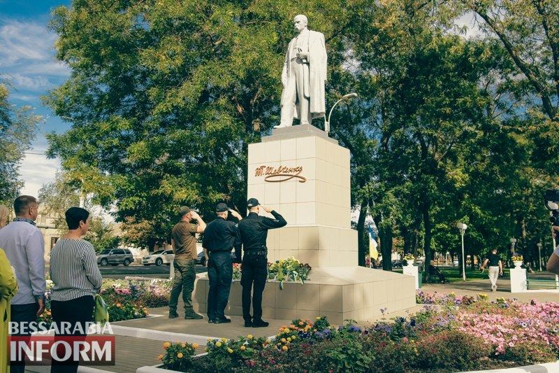 День города в Измаиле: шествие с госфлагом по проспекту Независимости, калейдоскоп талантов, патриотическая атмосфера... и все же, горький "привкус" войны