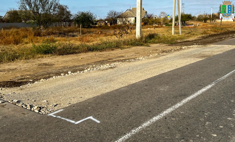 На автошляхах Ізмаїльського району проводяться ремонтні роботи і облаштовуються майданчики для відстою фур