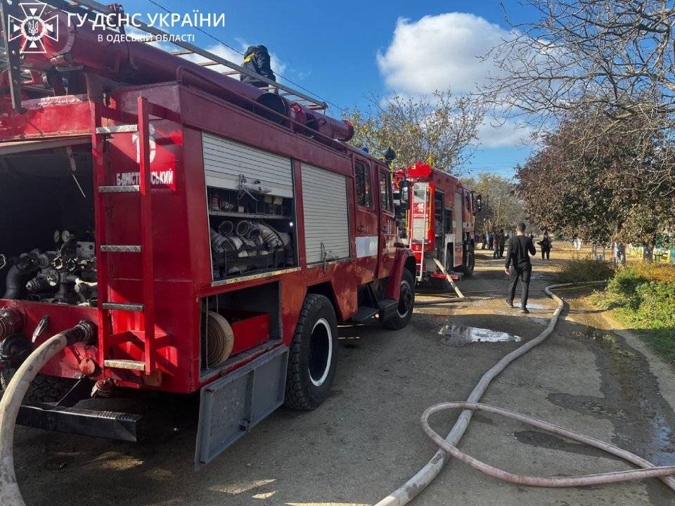 У Білгород-Дністровському районі сталася пожежа у двоповерховому житловому будинку