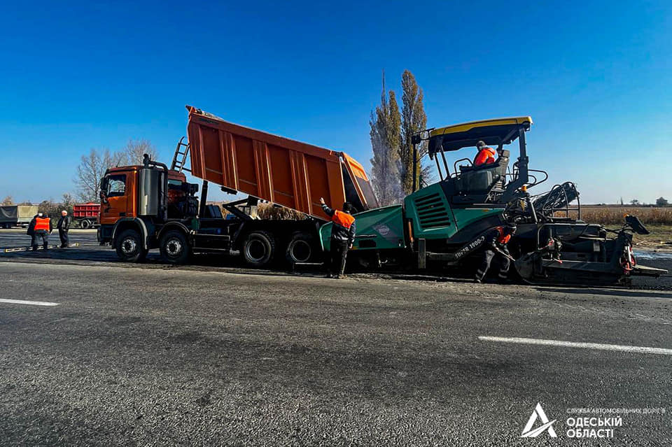 В Службе автомобильных дорог прокомментировали усовершенствование в Бессарабии площадок для песка и соли, а также стоянок для грузовиков.