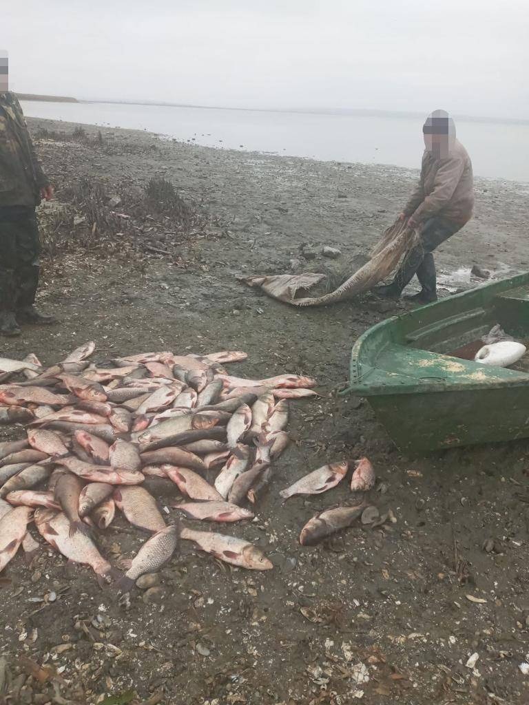 У города Рени на озере задержали браконьеров с солидным уловом на 300 тысяч гривен