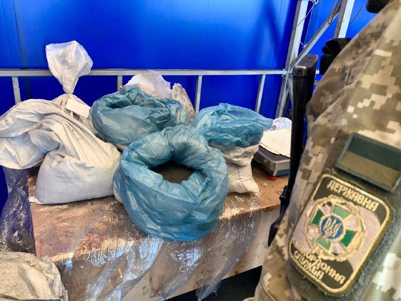В Одесской области под видом шлаков пытались завести кокаин из Латинской Америки на 15 млн грн